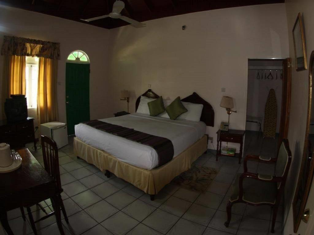 Villa Sonate Runaway Bay Exteriör bild