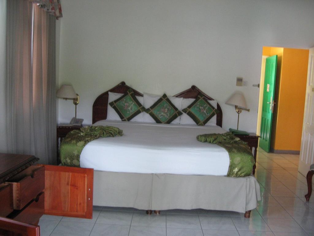 Villa Sonate Runaway Bay Rum bild
