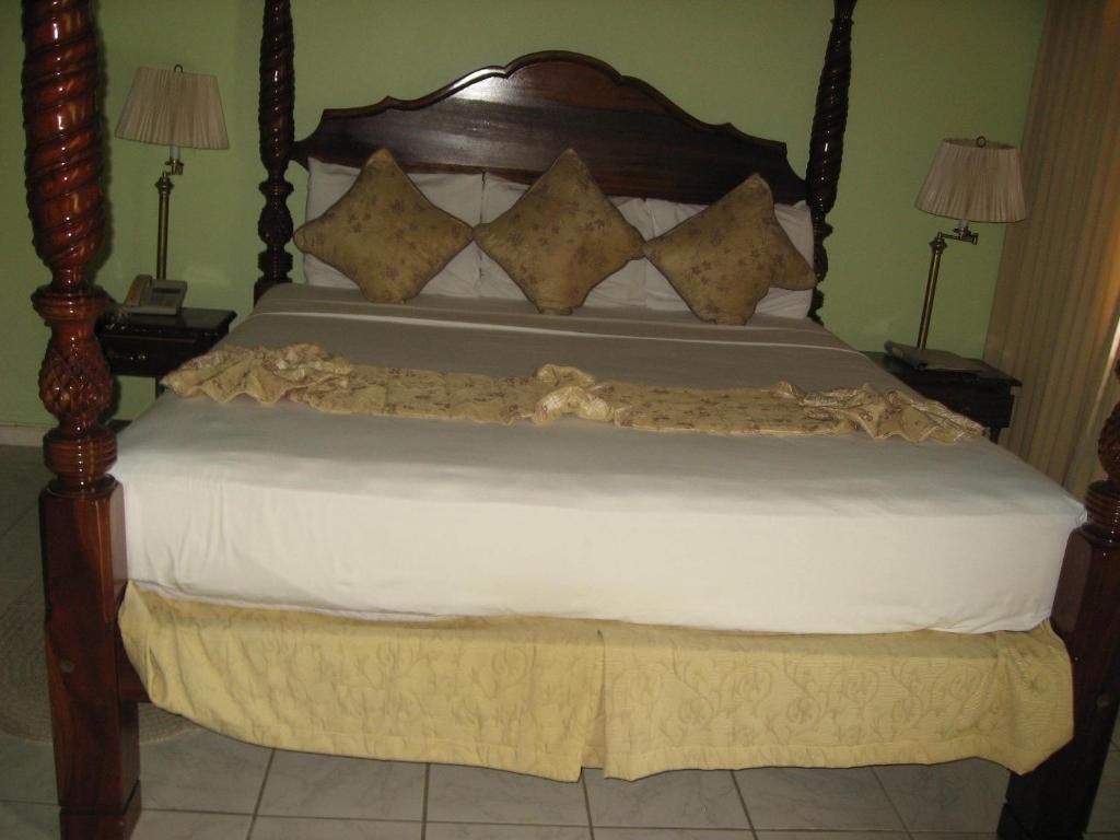 Villa Sonate Runaway Bay Exteriör bild